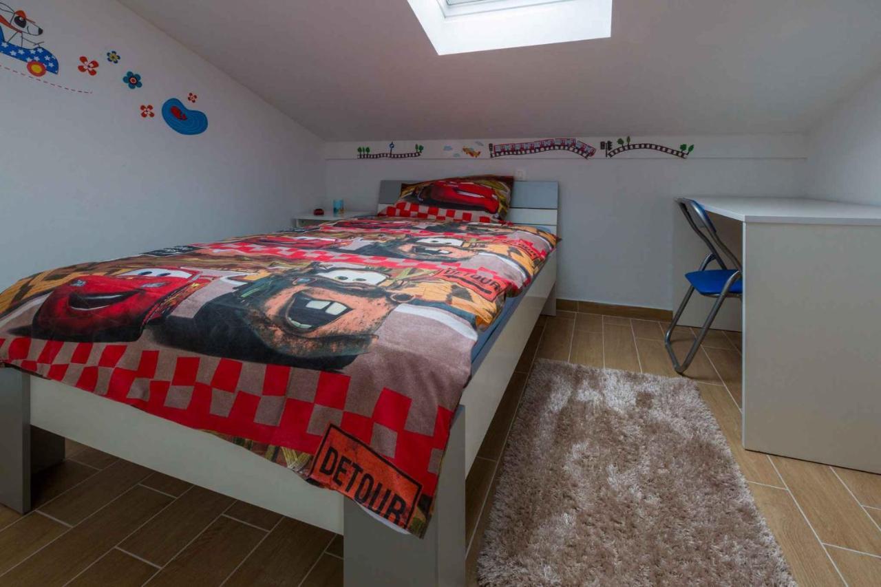 Holiday Home In Grizane 39285 Экстерьер фото