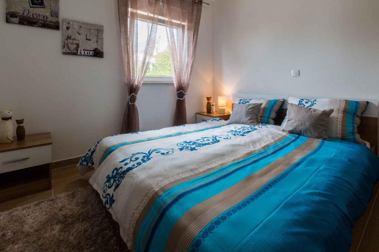 Holiday Home In Grizane 39285 Экстерьер фото